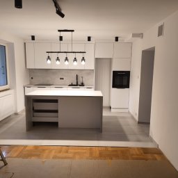 Manufaktura Nowych Wnętrz Paweł Nowak - Kuchnia, remont willi z lat 70