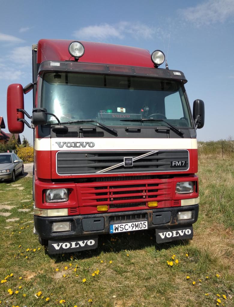 transport materiałów pojazdem 12T z windą