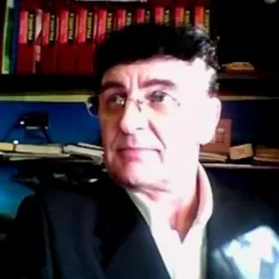 Marek - twórca literacki, publicystyczny; korektor na zlecenie+