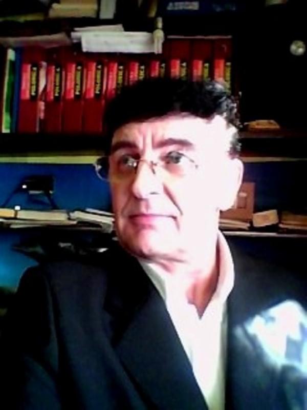 Marek - twórca literacki, publicystyczny; korektor na zlecenie+