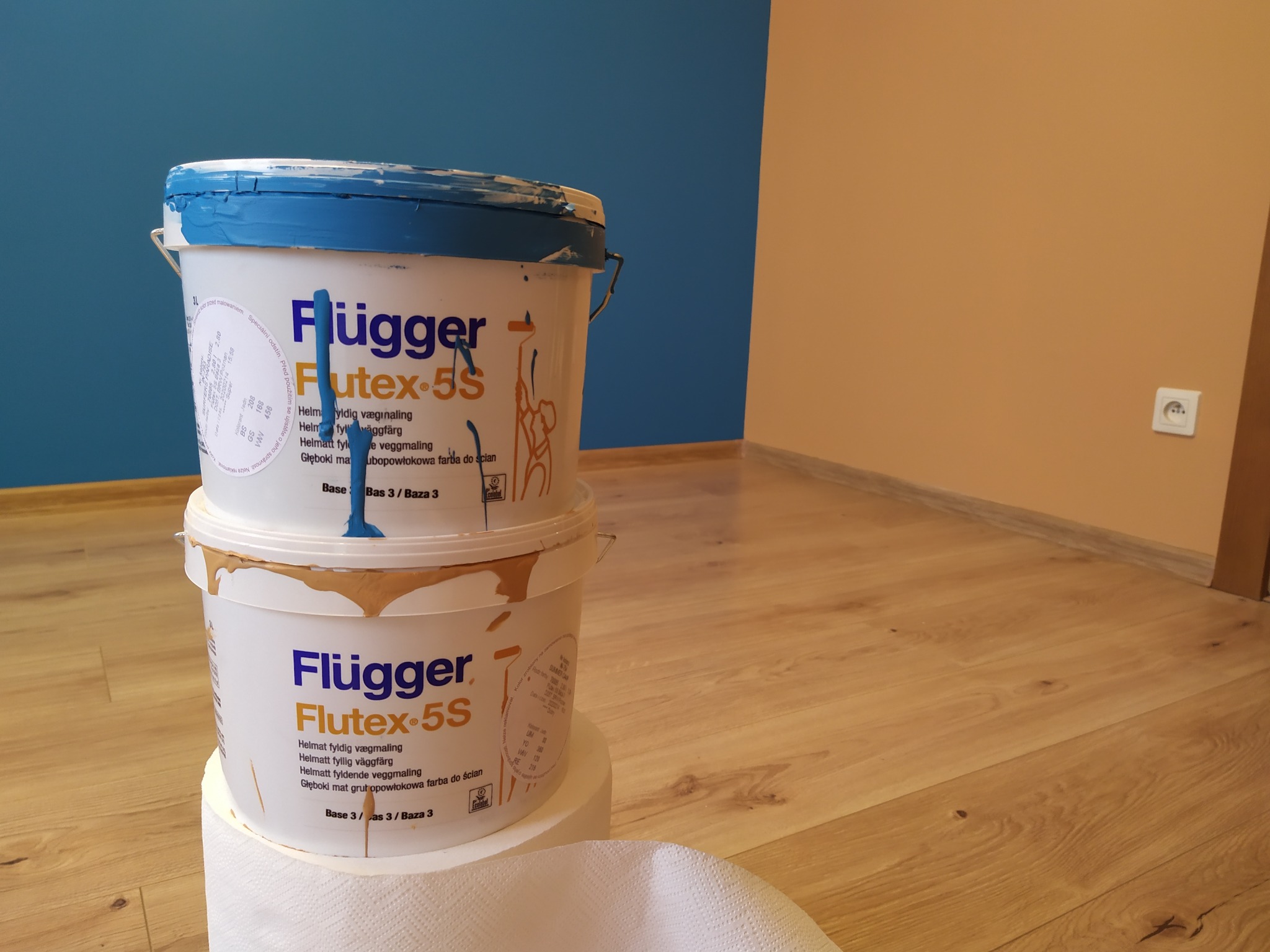 Efekt po pomalowaniu pokoju. Zawsze zostawiamy po sobie porządek.