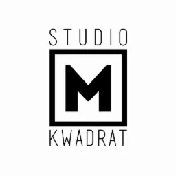 Logo firmy 'Studio M Kwadrat' z czarną literą M w kwadracie, nad napisem 'Kwadrat' i pod napisem 'Studio'.