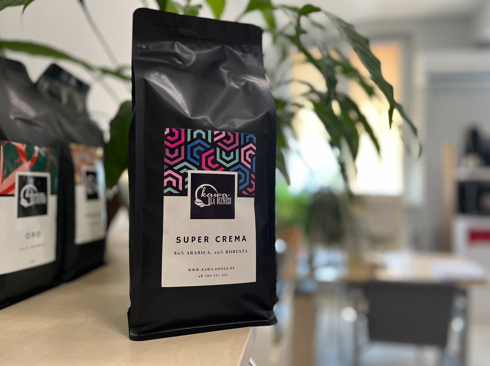 Kawa ziarnista - Super Crema. Nasza kawa firmowa z lokalnej palarni.