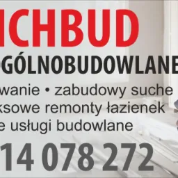 Reklama firmy budowlanej Michbud: mężczyzna z narzędziami i kaskiem na tle łazienki w trakcie prac. Oferta obejmuje szpachlowanie, zabudowy suche i kompleksowe remonty łazienek. Podany numer telefonu.