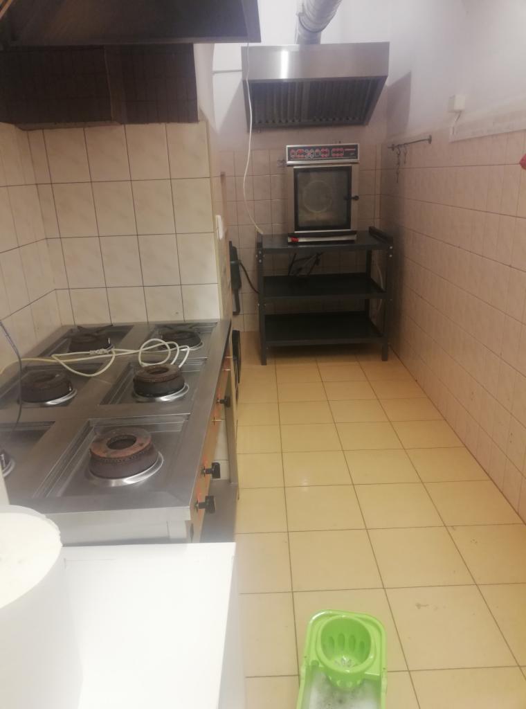 Sprzatanie restauracji