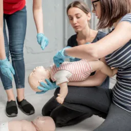 pierwsza pomoc dla przyszłych rodziców