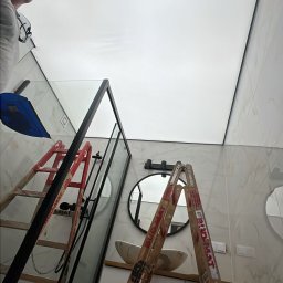 Montaż sufitu napinanego  transparentnego 