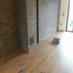 Montaż drzwi Bukowina 2