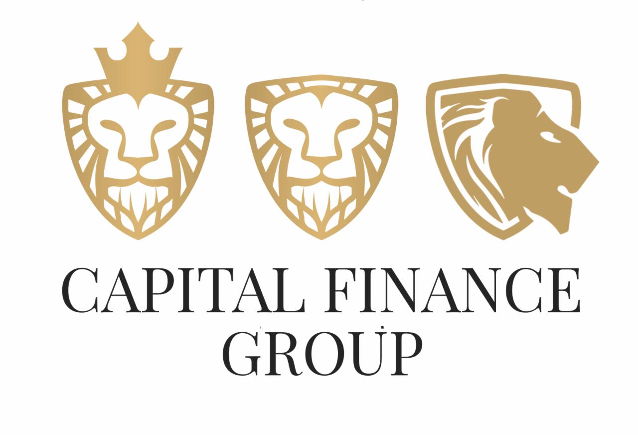 Logo firmy Capital Finance Group z trzema stylizowanymi głowami lwa w kolorze złotym na białym tle.