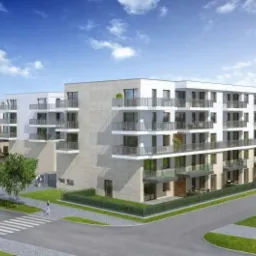 Wizualizacja architektoniczna nowoczesnego kompleksu apartamentowego z białymi balkonami i kamienną elewacją, otoczonego zielenią i alejkami spacerowymi.