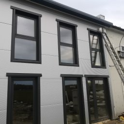 Montaż płyt warstwowych Henryków-Urocze 2