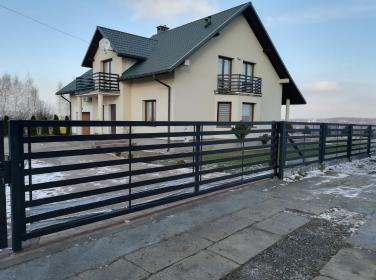 Fukstal konstrukcje metalowe - Bramy garażowe Kańczuga