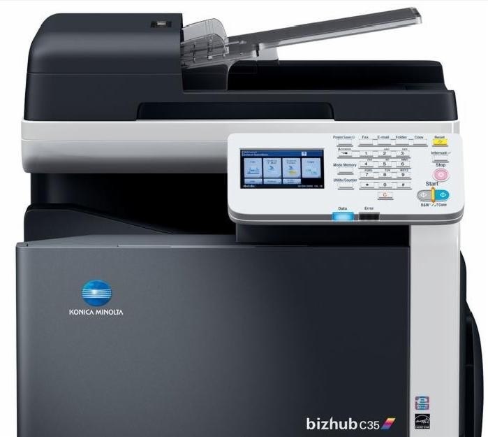 Nowoczesna, wielofunkcyjna kserokopiarka Konica Minolta bizhub C35 z panelem dotykowym i otwartą pokrywą podajnika dokumentów.