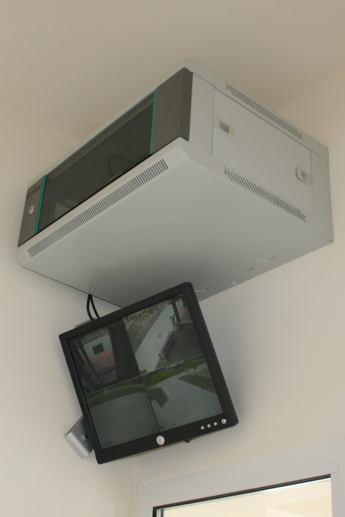System Nadzoru Wizyjnego Install Media