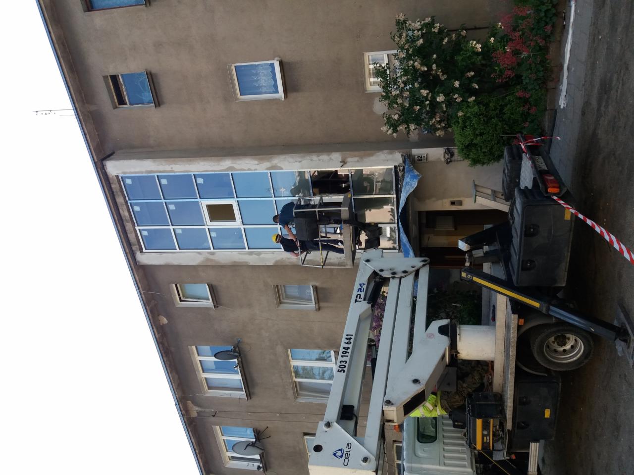 Wymiana luksferów na fasady aluminiowe Czajkowskiego 60-62 Wrocław