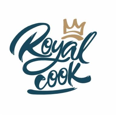 Logo firmy 'Royal Cook' w kolorze granatowym z koroną w kolorze złota. Napis wykonany ozdobną czcionką.