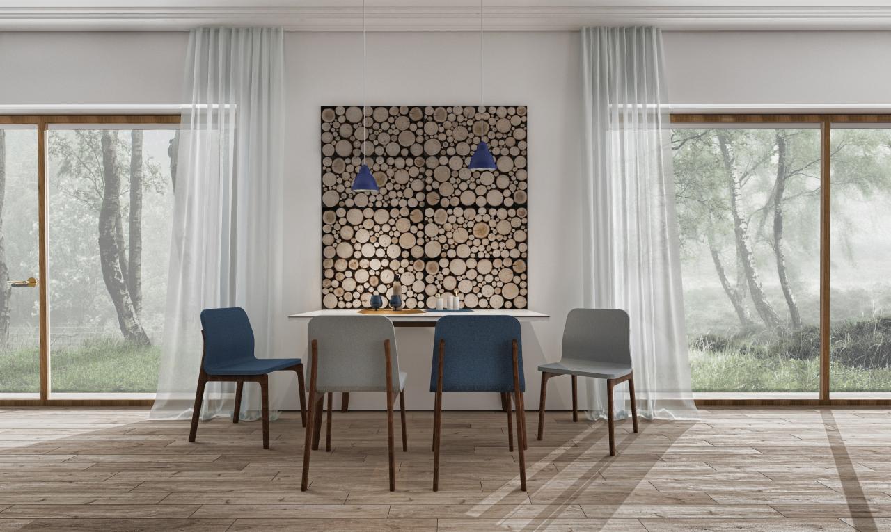 Nowoczesna jadalnia z drewnianą podłogą i ścianą z plastrów drewna, oświetlona niebieskimi lampami wiszącymi, widok na zewnątrz przez duże okna z białymi zasłonami.