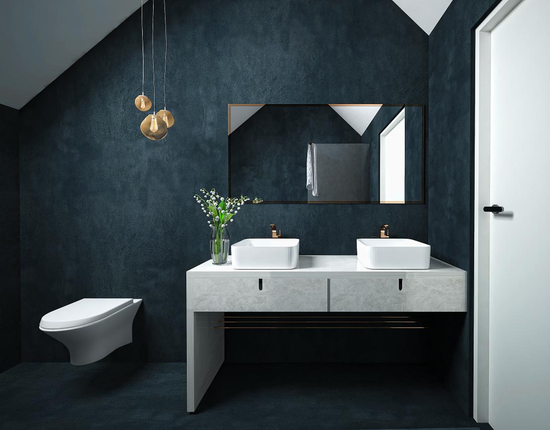 Nowoczesna łazienka w Gdańsku z ciemnymi ścianami, podwieszaną toaletą, dwiema białymi umywalkami nablatowymi i lustrem w cienkiej ramie, oświetlona wiszącymi lampami z bursztynowego szkła.