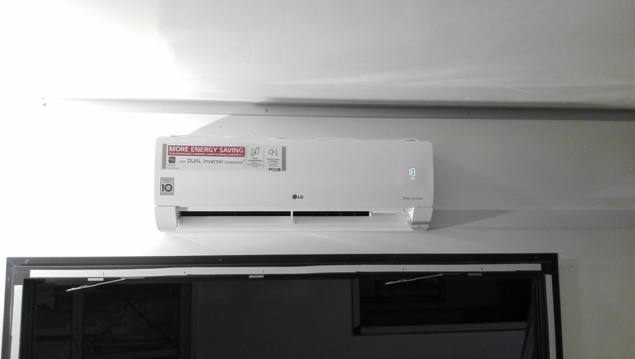 Klimatyzator LG zamontowany w food tracker.