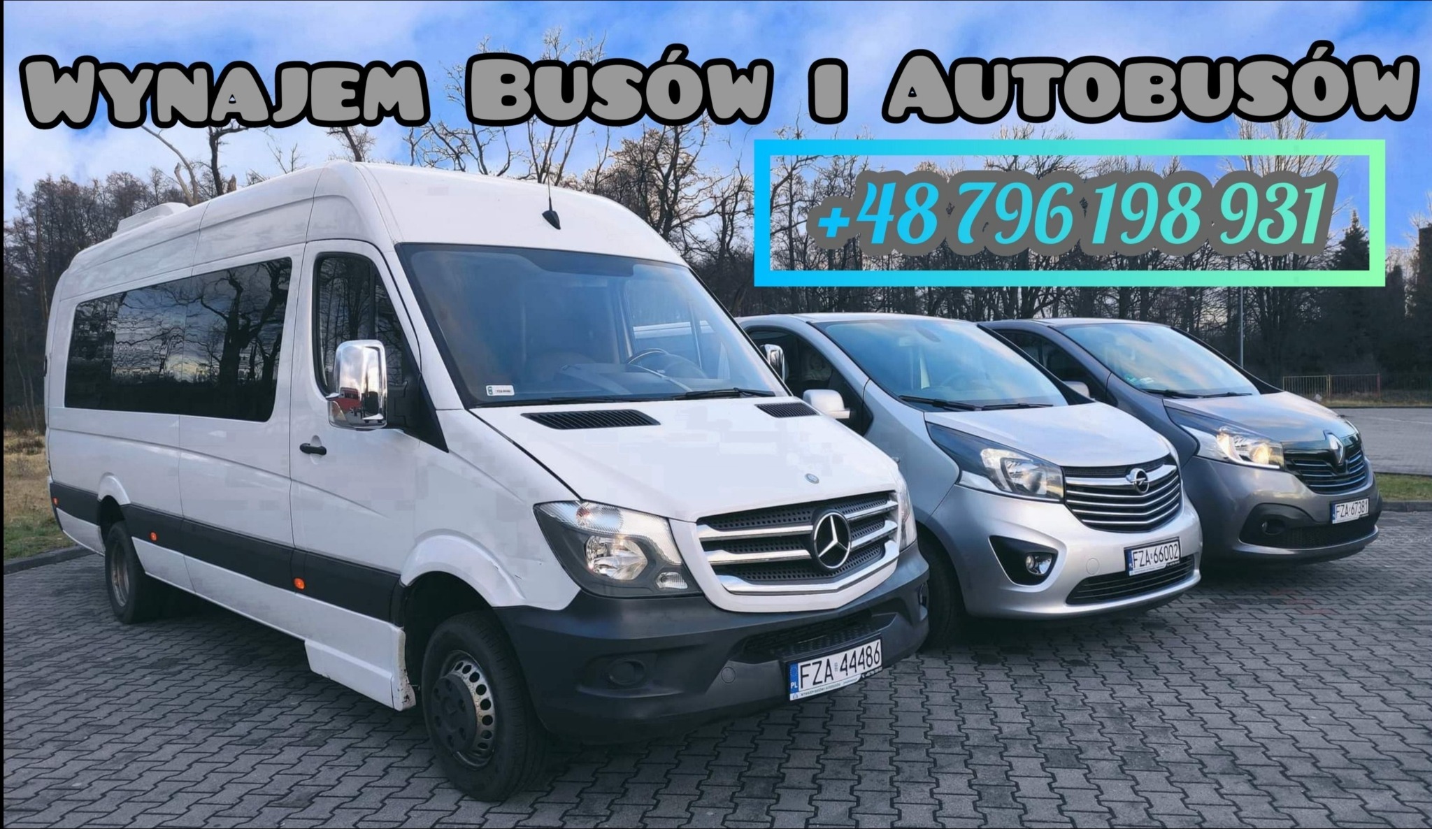 Flota pojazdów: biały Mercedes-Benz Sprinter oraz dwa srebrne busy Opel Vivaro i Renault Trafic, z widocznym numerem telefonu na zdjęciu.
