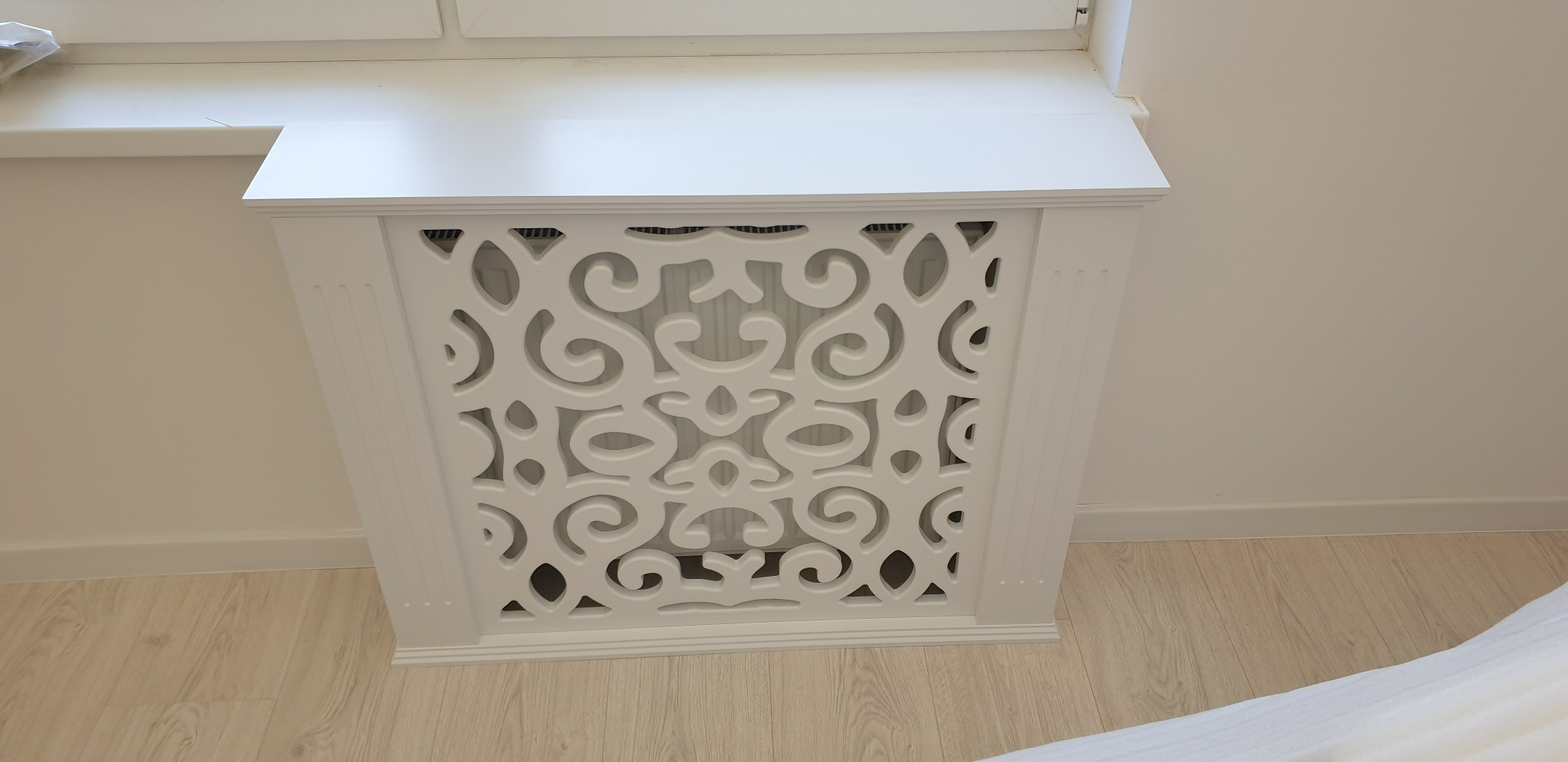 Ażurowa osłona grzejnika