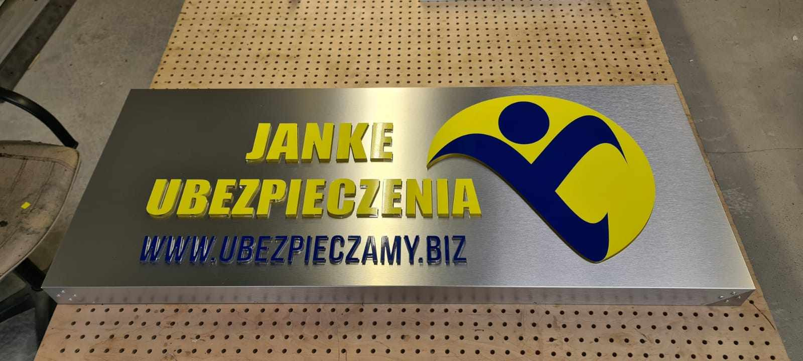 Kaseton frezowany z efektem 3D