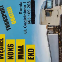 Reklama składu opału z transportem gratis. Na zdjęciu ciężarówka z węglem, nazwa firmy, adres i numer telefonu w Rumii.