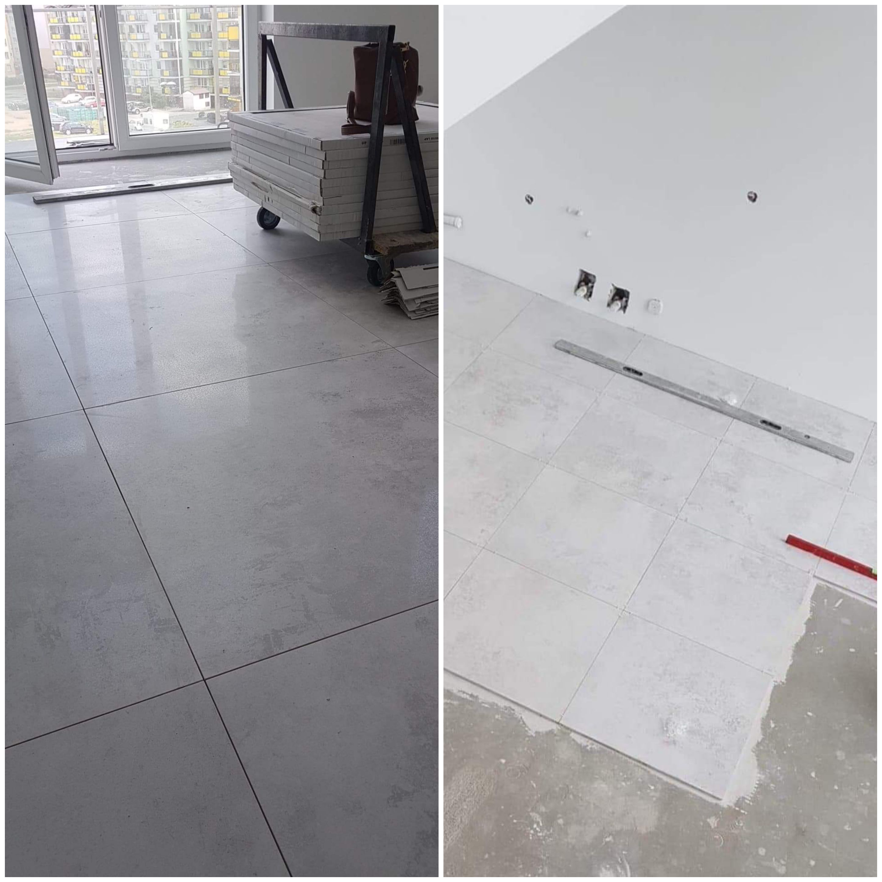 Układanie jasnych, kwadratowych płytek podłogowych w nowym mieszkaniu, widoczne paczki płytek na wózku oraz poziomica przy ścianie z przygotowanymi otworami na gniazdka elektryczne.