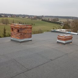 Ocieplenie dachu
Montaż papy
Murowanie kominów
Wymiana obróbek blacharskich oraz przygotowanie do ocieplenia elewacji 