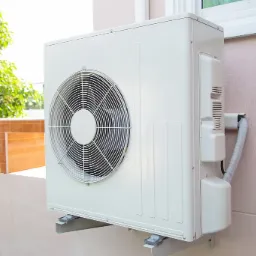 Pompy ciepła w połączeniu z fotowoltaiką to najlepsza alternatywa na rosnące ceny prądu i gazu.