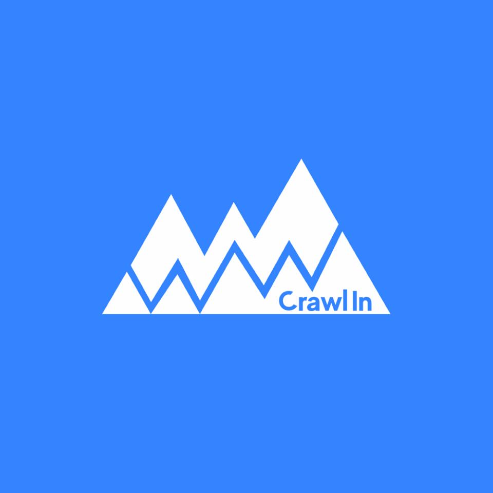 Logo firmy CrawlIn na niebieskim tle, przedstawiające trzy białe trójkąty przypominające góry z zygzakowatymi połączeniami u podstawy, z napisem 'CrawlIn' po prawej stronie.