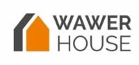 Logo firmy Wawer House z ikoną domu w kolorze pomarańczowym i szarym.