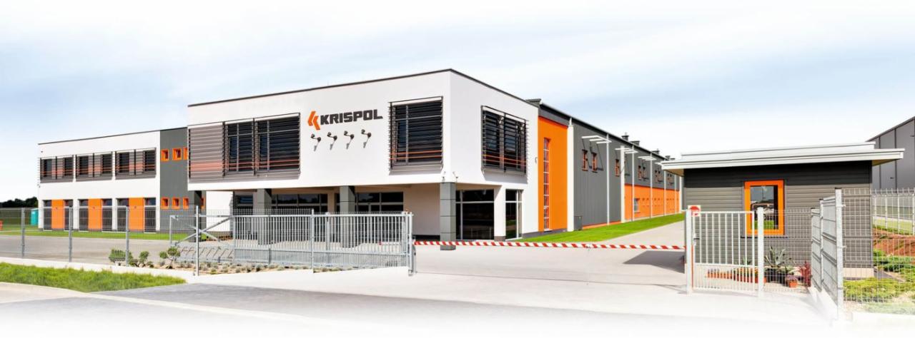 bramy garażowe, okna, markizy