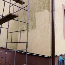 Czyszczenie elewacji.