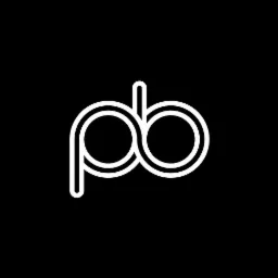 Minimalistyczny biały monogram 'pb' na czarnym tle, stylizowany na połączone okręgi, cienkie linie.