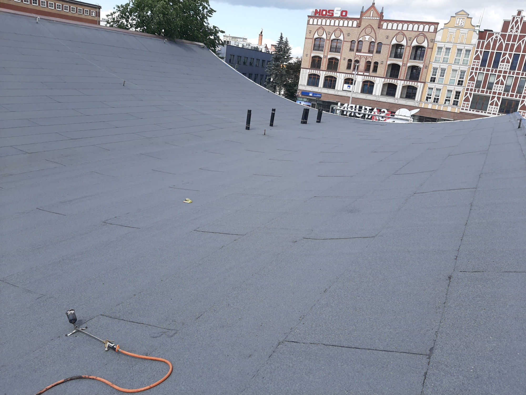 Dom Handlowy 'SATURN'