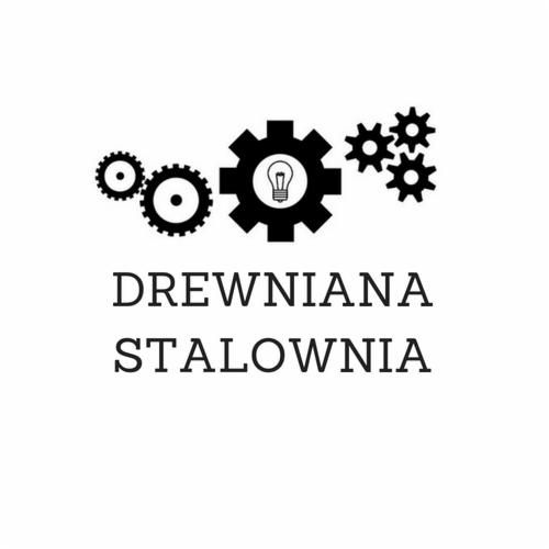 Logo firmy 'DREWNIANA STALOWNIA' z grafiką przedstawiającą koła zębate i żarówkę na białym tle.