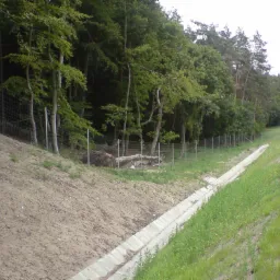 Montaż ogrodzenia autostradowego