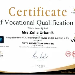 Skan certyfikatu Vocational Competence Certificate dla Pani Zofii Urbanik, potwierdzającego ukończenie kursu i kwalifikacje w zakresie Data Protection Officer, wystawiony w Lublinie 20.08.2018,...