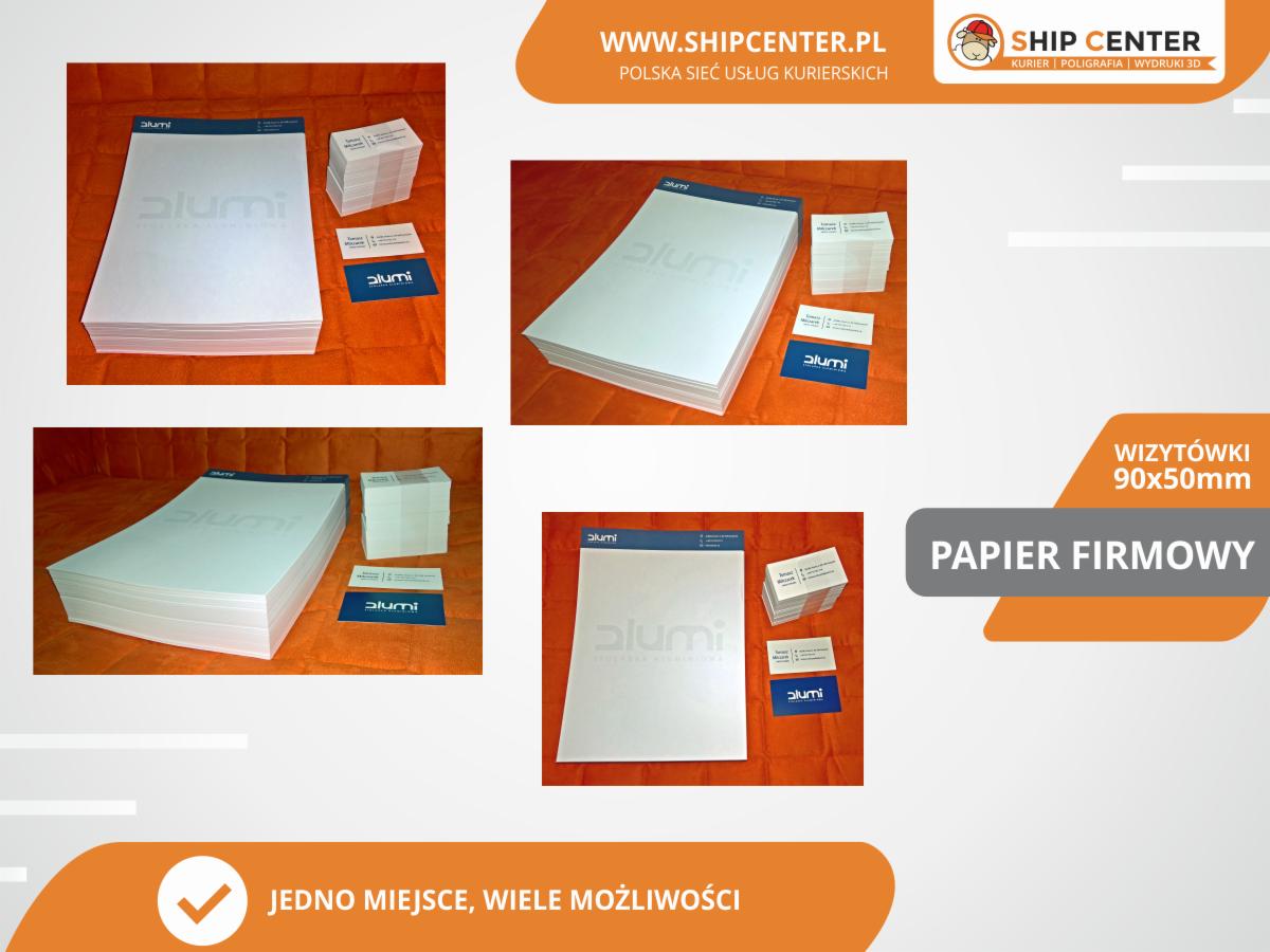 Zestaw materiałów firmowych na pomarańczowym tle: papier firmowy z logo 'alumi' i stos wizytówek z tym samym logo, prezentowany w czterech różnych ujęciach.