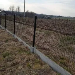 Montaż ogrodzeń panelowych