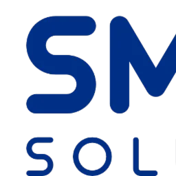 Niebieskie logo firmy Smart Solutions z geometrycznym symbolem po lewej stronie i nazwą firmy po prawej.