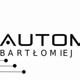 Logo firmy BMB Automatyka Bartłomiej Bernacki z symbolem koncentrycznych okręgów po lewej stronie i trzema kropkami połączonymi liniami po prawej stronie.