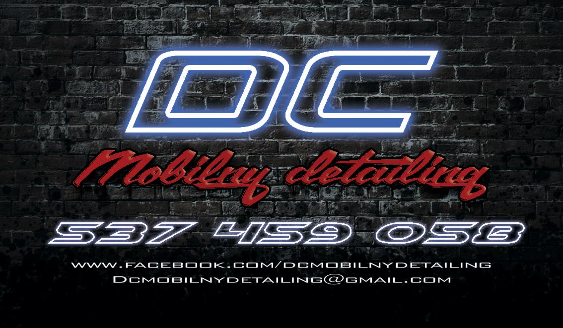 Neonowy napis 'DC Mobile NY Detailing' z numerem telefonu i adresem e-mail na tle ściany z cegły.