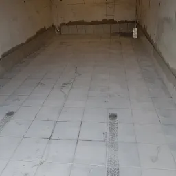 Fuga wyschnie i garaż gotowy