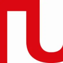 Czerwone logo firmy ATUM z charakterystyczną literą 'a' w formie stylizowanej ligatury.