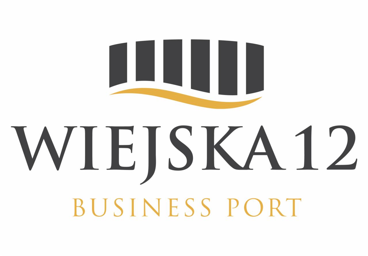 Logo WIEJSKA 12 BUSINESS PORT z stylizowanym motywem architektonicznym w kolorach szarym i złotym.