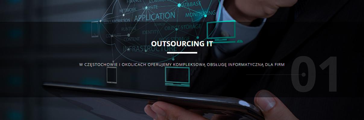 Męska dłoń trzyma tablet z wyświetlanym schematem połączeń sieciowych i hasłem Outsourcing IT, Częstochowa.