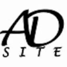 Czarno-białe logo firmy AD SITE z charakterystycznym połączeniem liter A i D w górnej części i nazwą firmy zapisaną małymi literami poniżej.