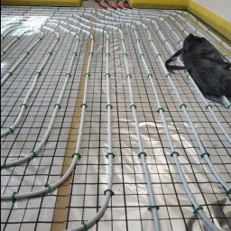 Montaż instalacji ogrzewania podłogowego